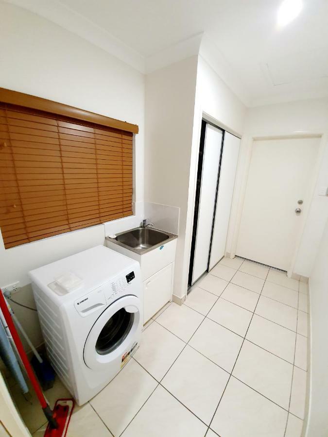 3 Bedroom Central Home Townsville Exteriör bild
